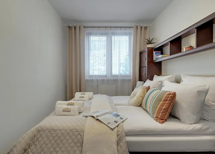 Piastowska Near The Jelitkowo & Reagan Park By Downtown *